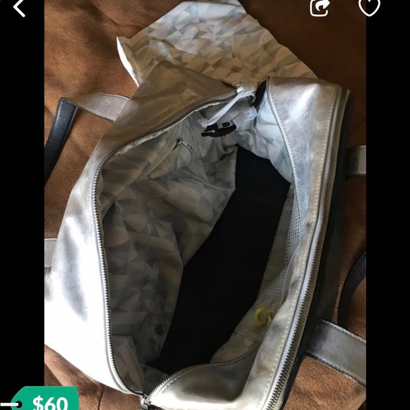 Lululemon workout bag - Picture 2 of 2